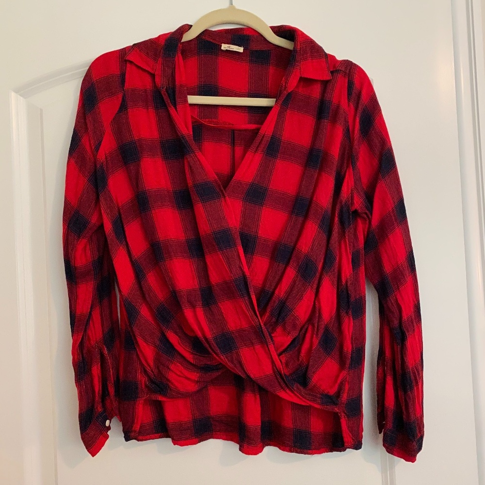 Red plaid short blouse